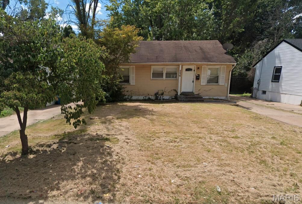 Property Photo: 254 Estridge Road MO 63137