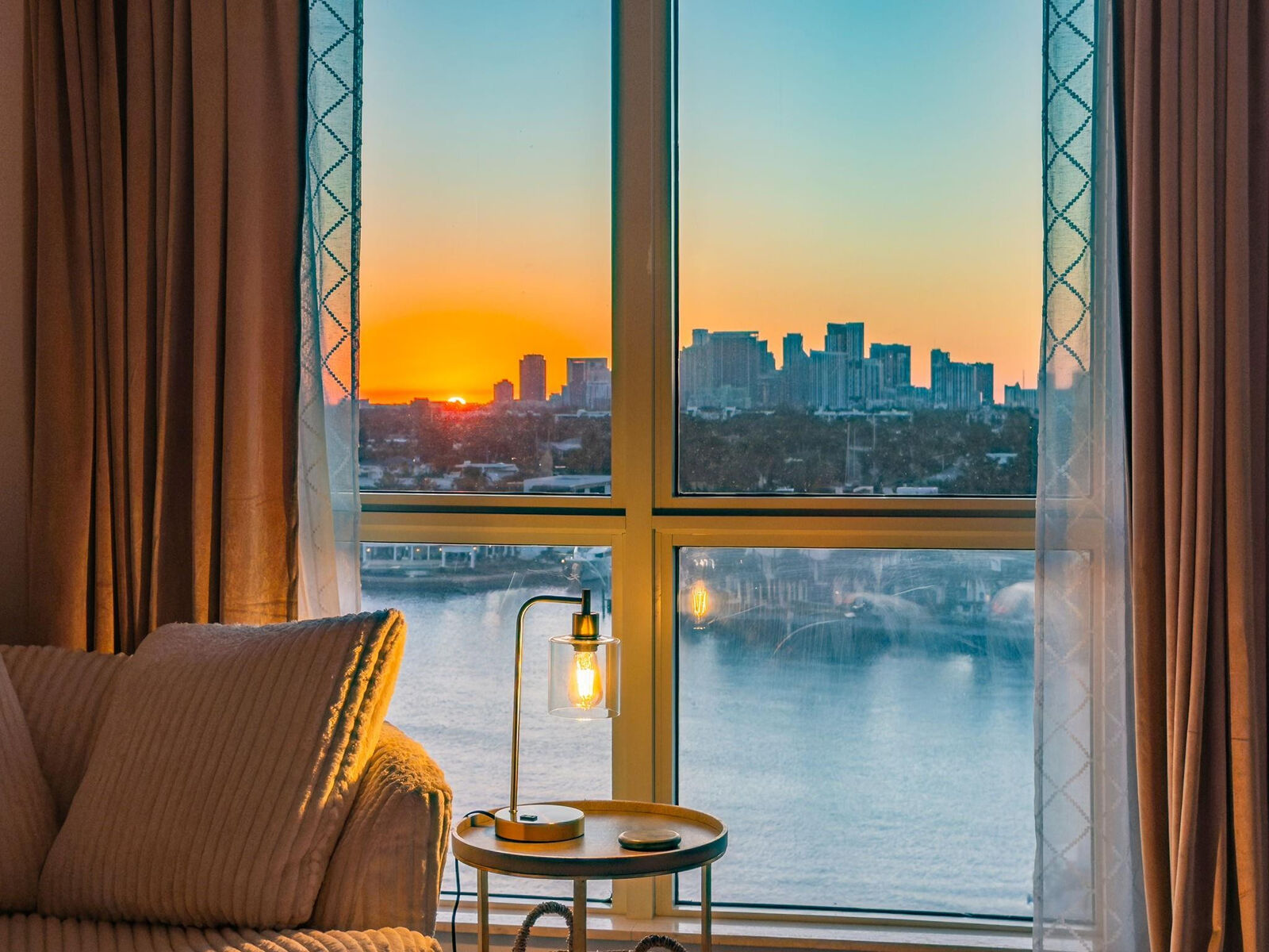 Property Photo:  209 N Birch Road 1002  FL 33304 