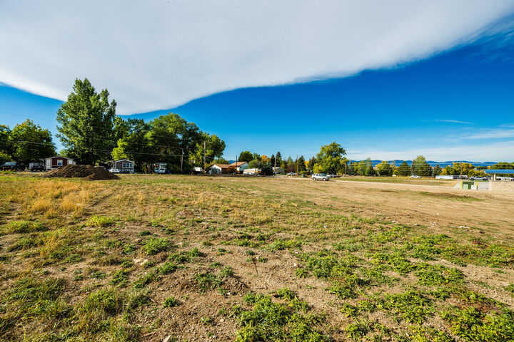 Property Photo:  2533 Coffeen Avenue  WY 82801 