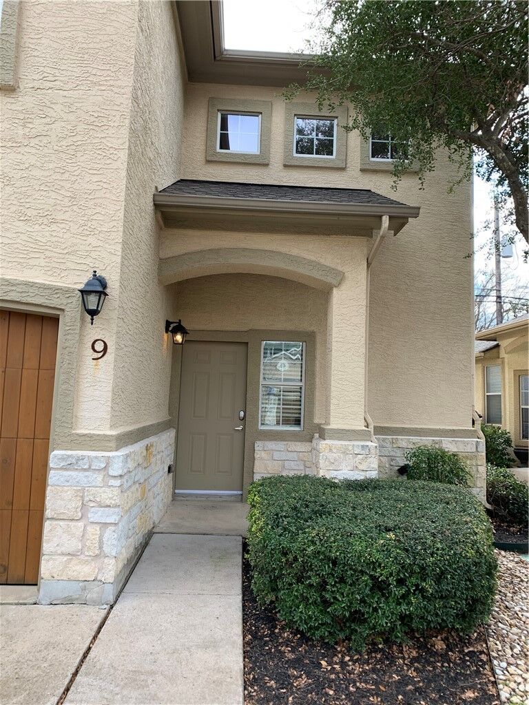 Property Photo:  7708 San Felipe Boulevard 9  TX 78729 