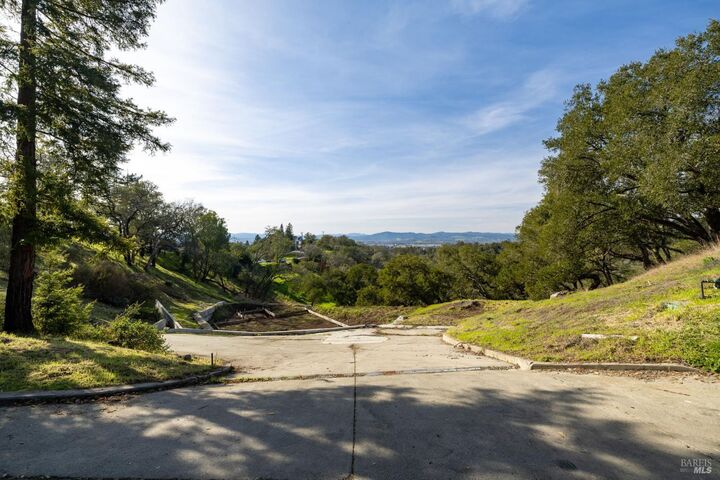 Property Photo:  5251 Vista Grande Drive  CA 95403 