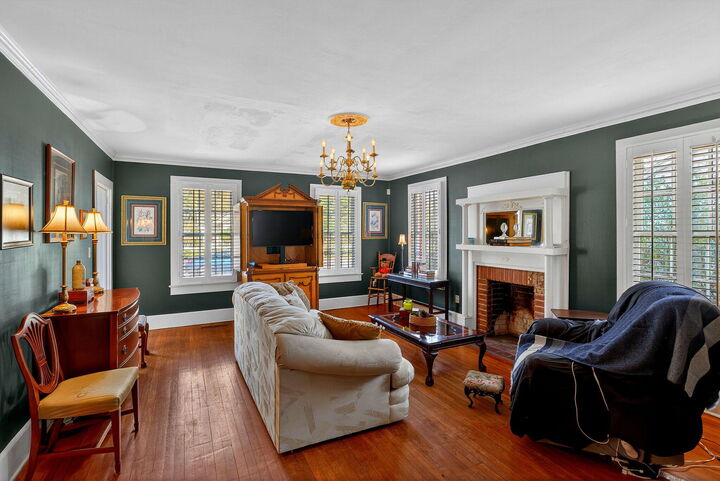 Property Photo:  704 Carn Street  SC 29488 