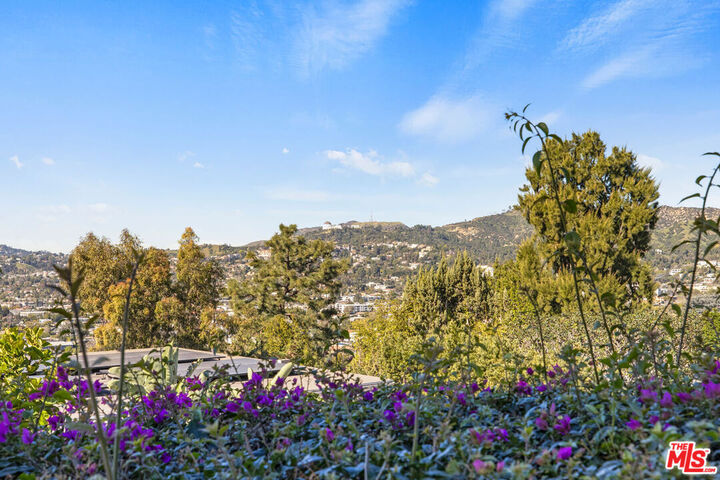 Property Photo:  3815 Franklin Ave  CA 90027 