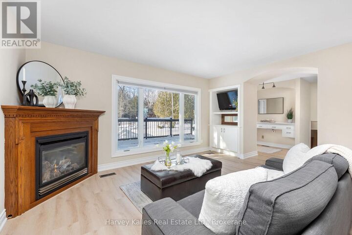 Property Photo:  64 Silver Creek Drive  ON L9Y 4W9 
