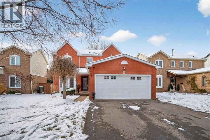 Property Photo:  71 Royaledge Way  ON L8B 0H4 