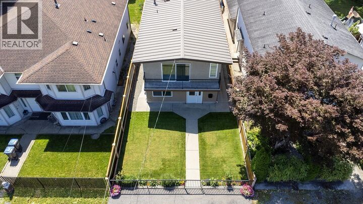 Property Photo: 2142 Grant Avenue BC V3B 1R2