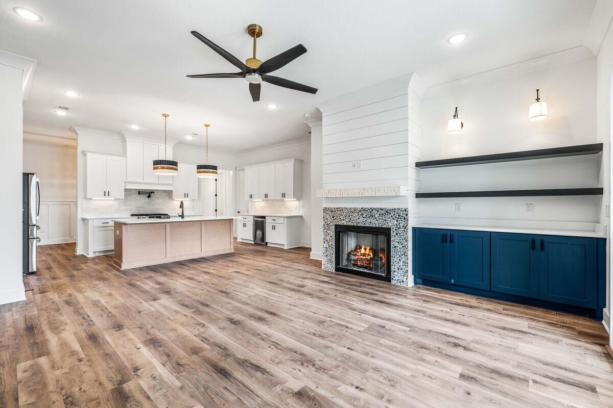 Property Photo:  655 Emerald Bay Drive  FL 32541 