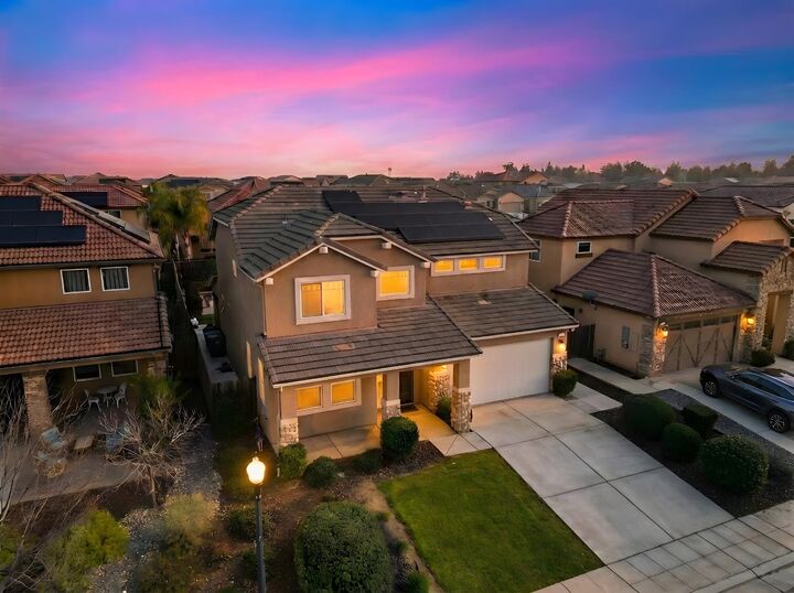 Property Photo: 563 Mesa Drive S CA 93636