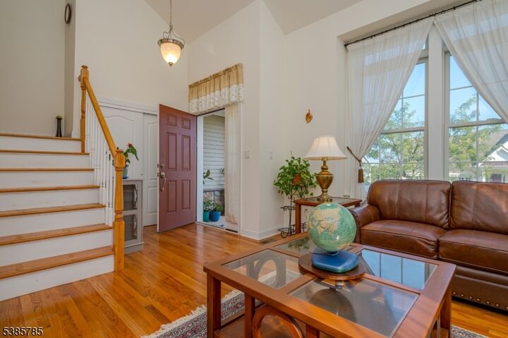 Property Photo: 8 Comstock Ln NJ 08558