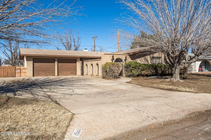 Property Photo:  1516 Sequoia Avenue  NM 88005 