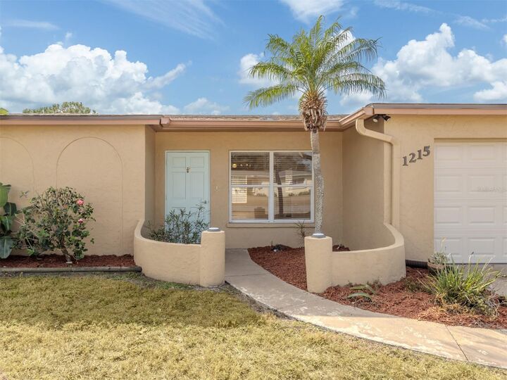 Property Photo:  1215 Mango Avenue  FL 34285 