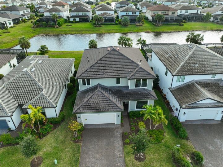 Property Photo:  16320 Hidden Oak Loop  FL 34211 