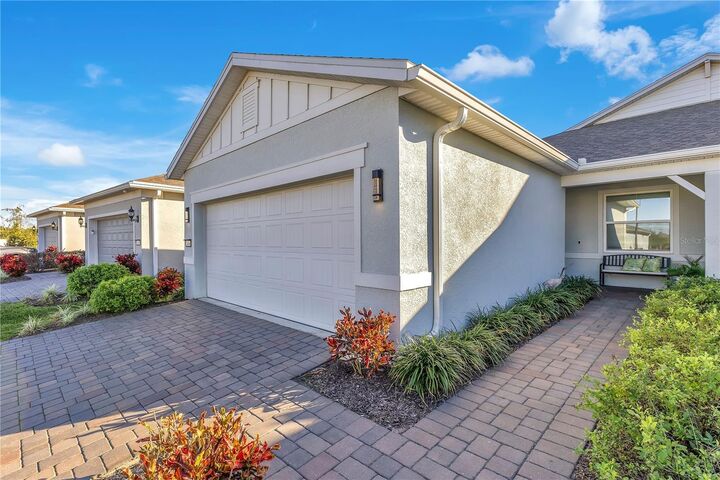 Property Photo:  2434 N Cliff Way  FL 34771 