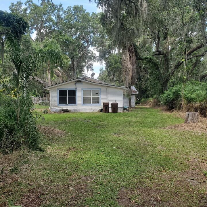 Property Photo:  949 Lake Street  FL 33851 