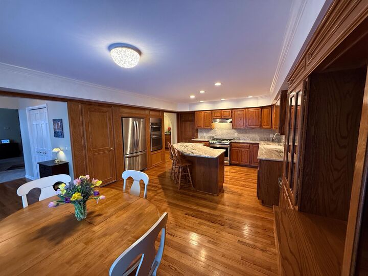 Property Photo:  2220 Juniper Court  MI 48326 