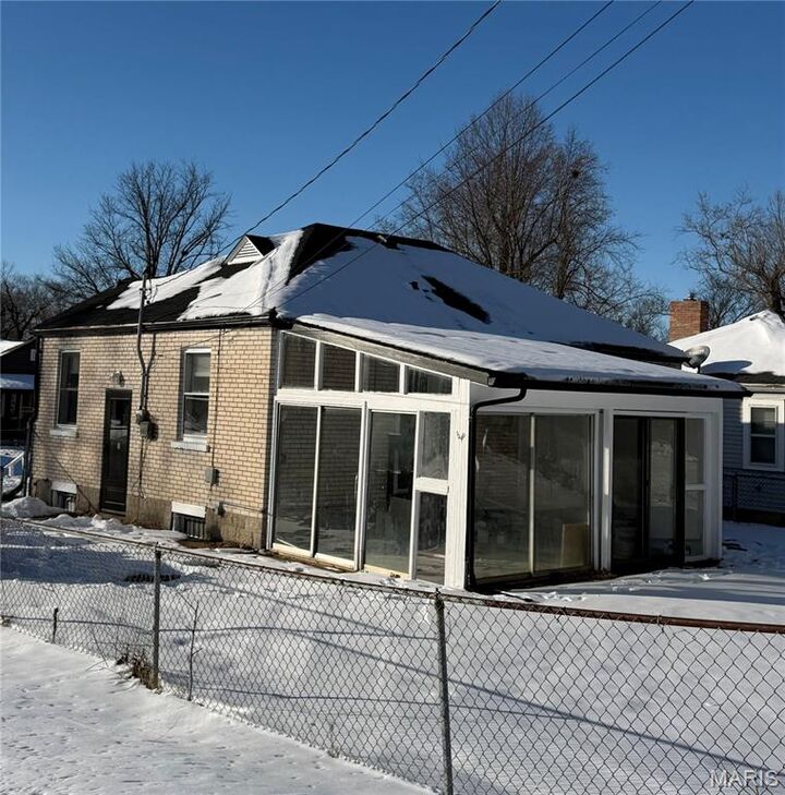 Property Photo:  222 Henquin Drive  MO 63135 