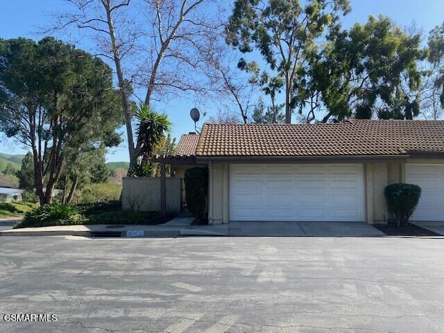 Property Photo: 132 Rosehedge Lane CA 91377