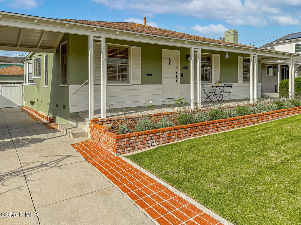 Property Photo:  8419 Vicksburg Avenue  CA 90045 