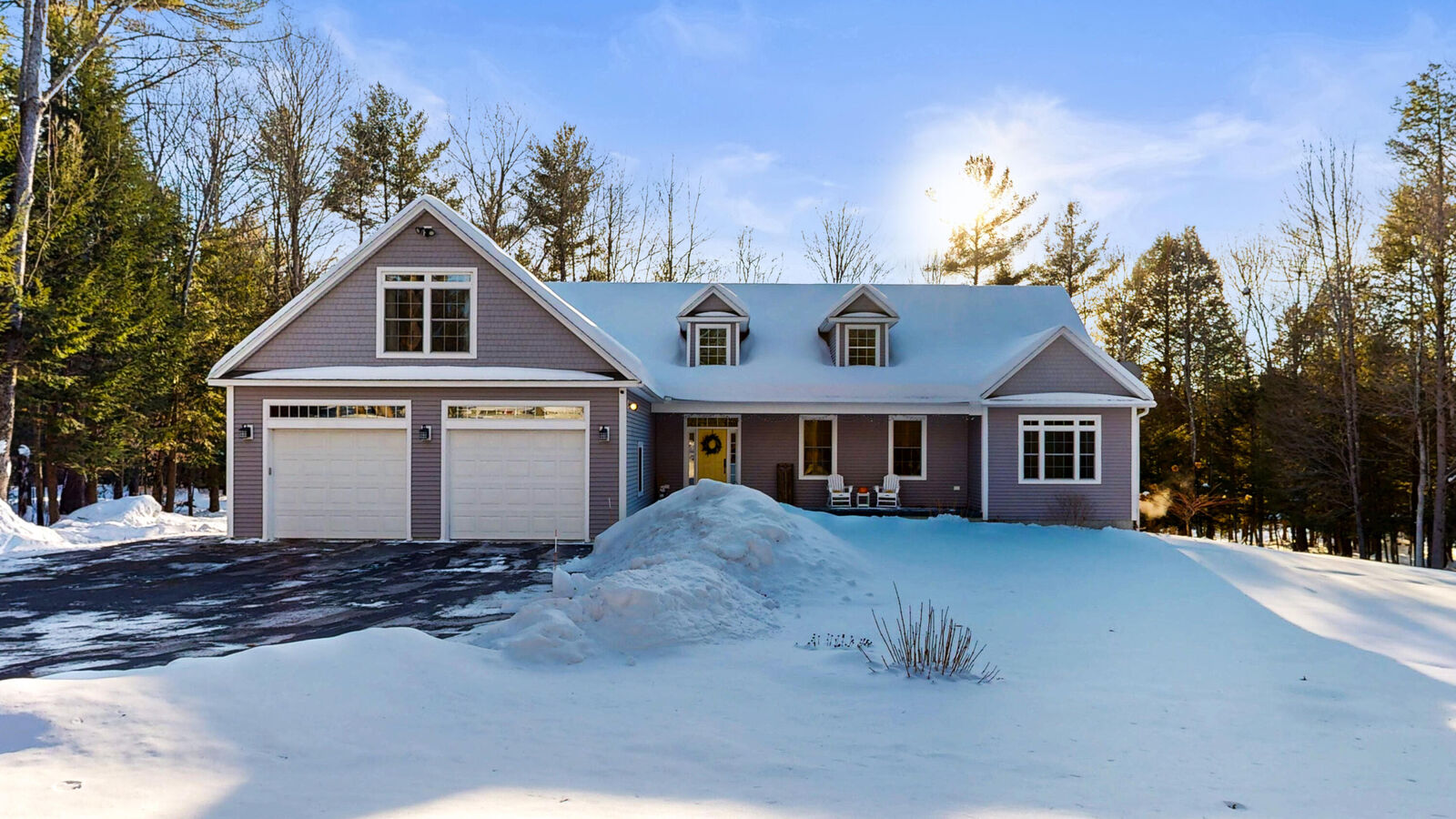 Property Photo:  17 Bowdoin Drive  ME 04240 