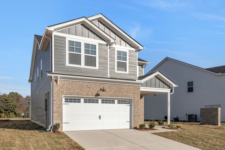 Property Photo:  930 Watercourse Ct  TN 37214 