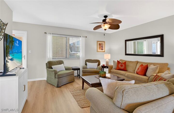 Property Photo:  788 Park Shore Drive B22  FL 34103-3723 
