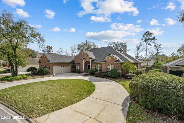 Property Photo: 3728 Mosswood Court FL 32223