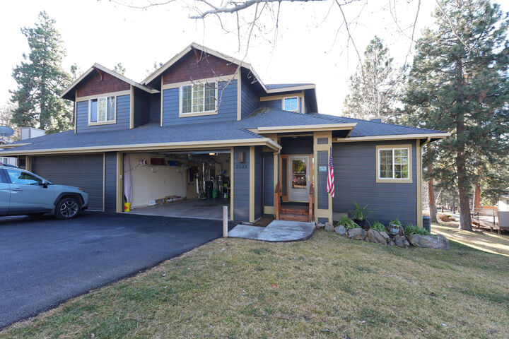 Property Photo:  5028 Sora Loop  OR 97601 