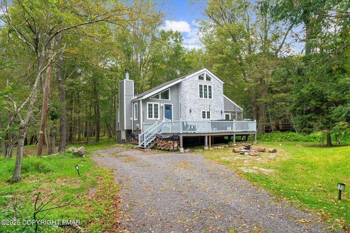 Property Photo: 150 S Lehigh River Drive PA 18424