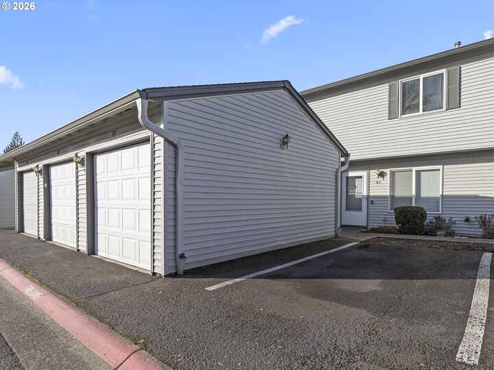 Property Photo:  4000 NE 109th Ave Cc61  WA 98682 