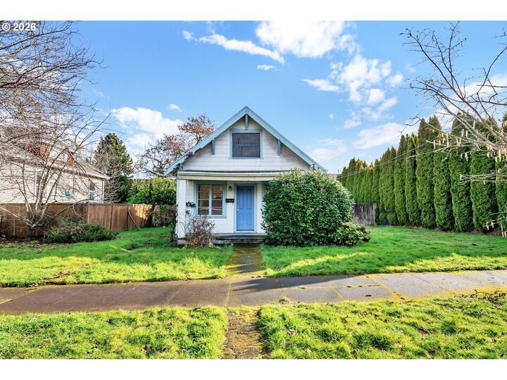 Property Photo:  5252 SE 18th Ave  OR 97202 