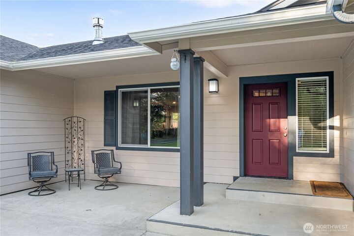 Property Photo:  2701  Fishtrap Loop NE  WA 98506 