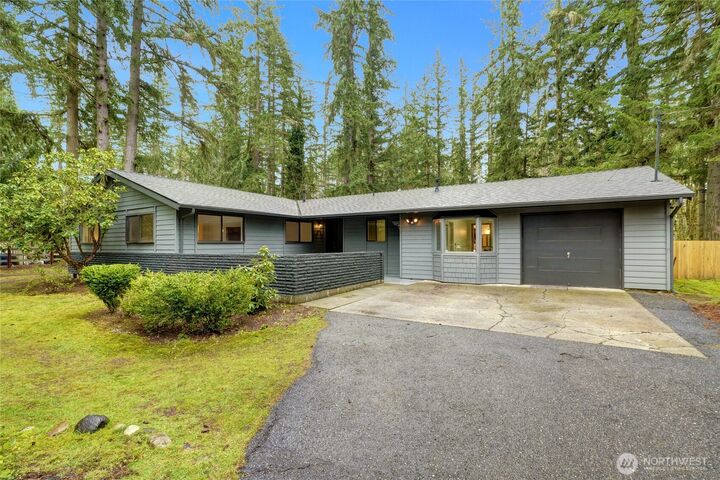 Property Photo: 24705 SE 31st Place WA 98075