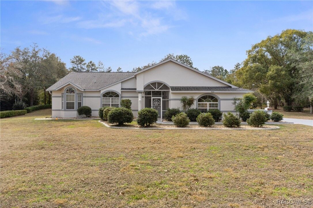 Property Photo: 1640 E Westgate Lane FL 34442