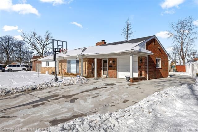 Property Photo:  25520 Elon Drive  MI 48127 