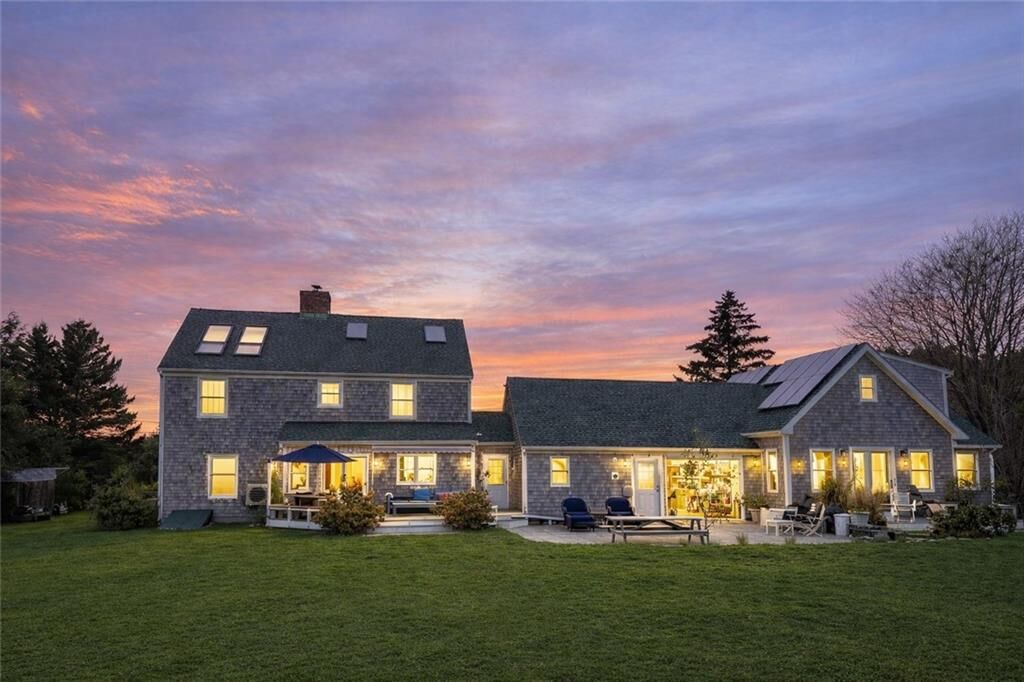 Property Photo: 400 Third Beach Road RI 02842