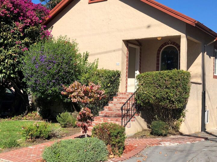 Property Photo:  40 North Grant Street  CA 94401 