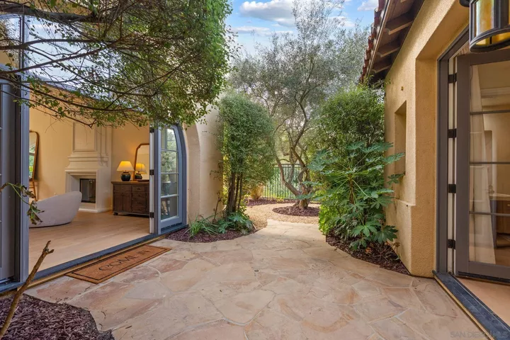 Property Photo:  8308 Top O The Morning Way  CA 92127 