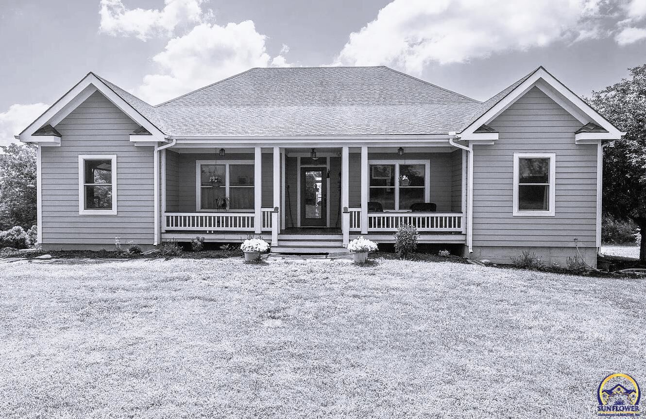 Property Photo:  3386 Linn Rd  KS 66073 