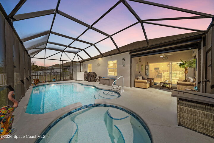 Property Photo: 764 Corbin Circle SW FL 32908