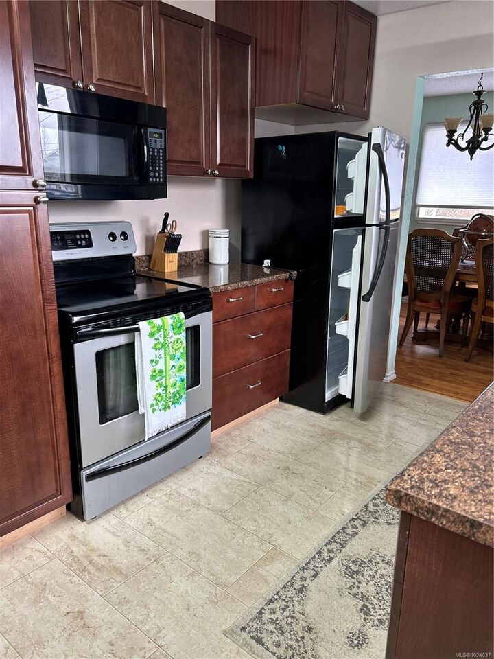 Property Photo:  324 Alpine View Rd  BC V0P 1X0 