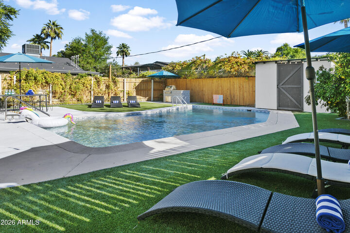 Property Photo:  3139 N 40th Street  AZ 85018 