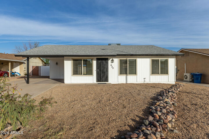 Property Photo:  632 W Julie Drive  AZ 85283 