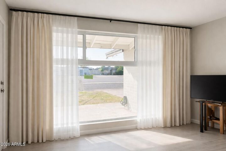 Property Photo:  3702 W Glendale Avenue  AZ 85051 