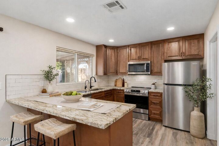 Property Photo:  2215 W Straford Drive  AZ 85224 