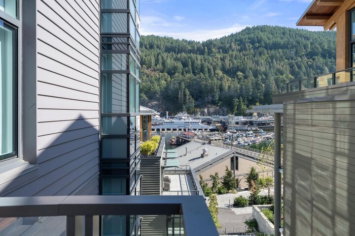 Property Photo: 6699 Nelson Avenue 404 BC V7W 2B2