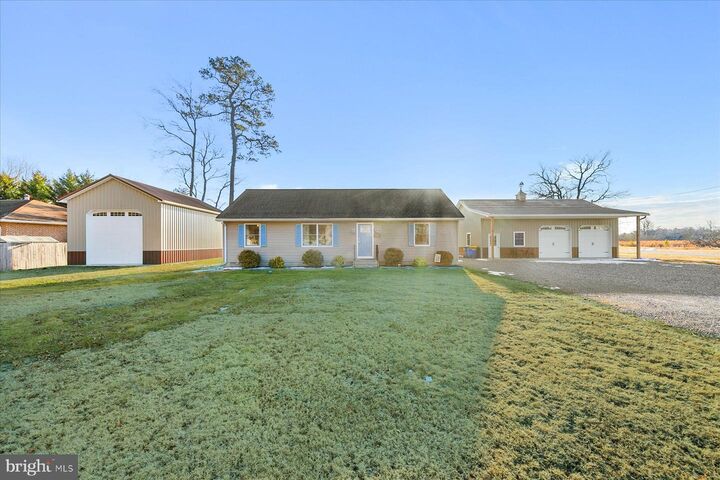 Property Photo:  35212 Wild Oak Drive  DE 19945 