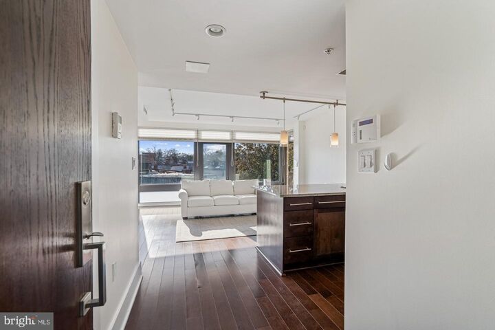 Property Photo: 2818 Connecticut Avenue NW 502 DC 20008