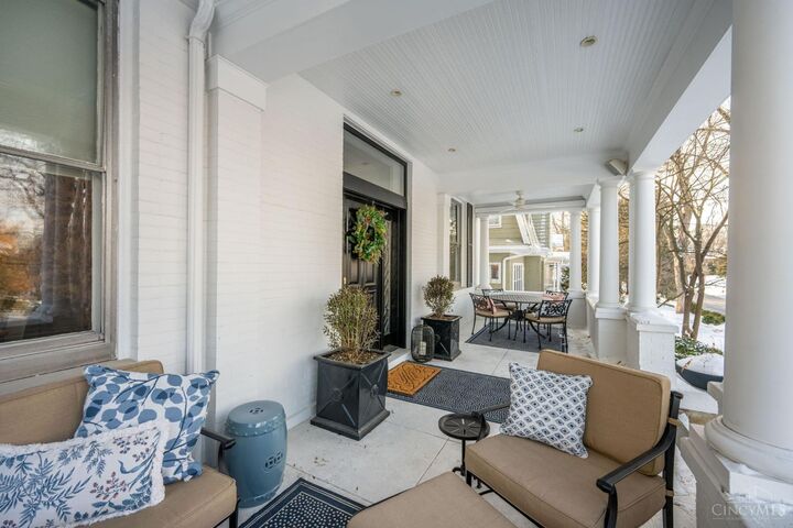 Property Photo:  2517 Observatory Avenue  OH 45208 