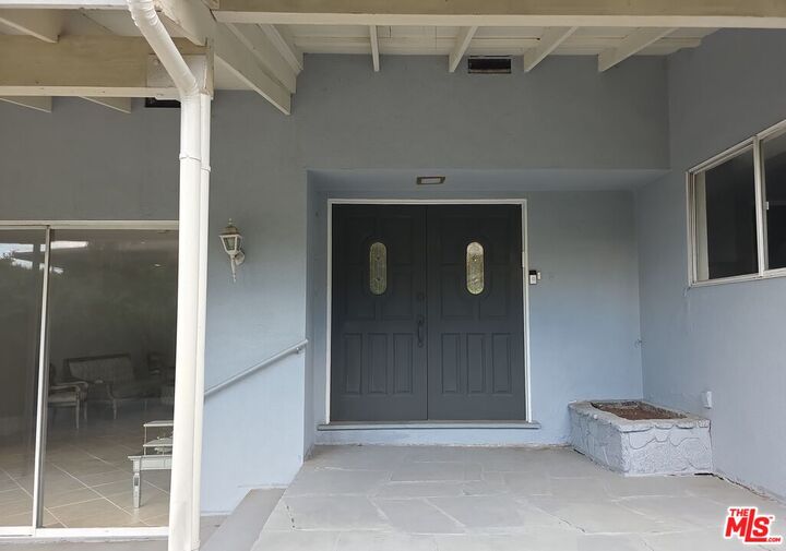 Property Photo:  4348 Sepulveda Blvd  CA 91403 