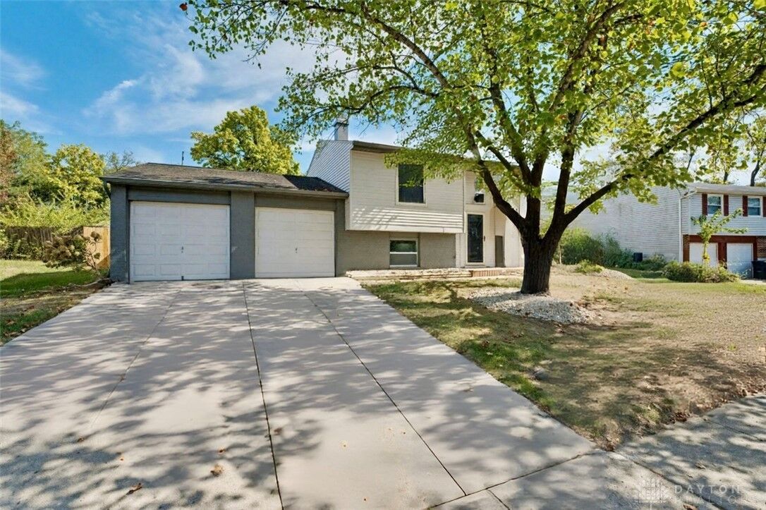 Property Photo: 628 Jamestown Drive OH 45342